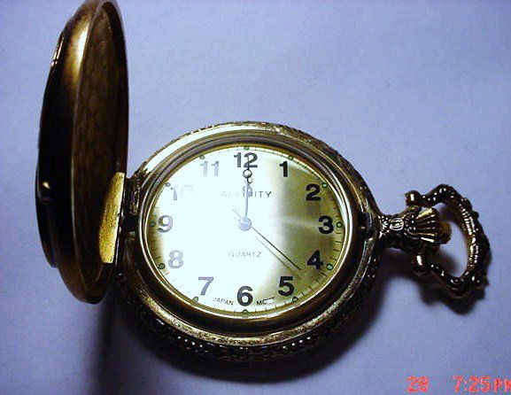 GRUEN DAD POCKET WATCH NEEDS BATTERY: GRUEN DAD POCKET WATCH NEEDS BATTERY