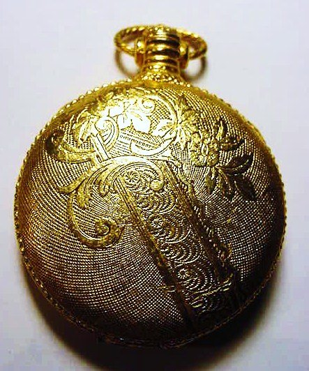 VINTAGE COMPACT: VINTAGE COMPACT