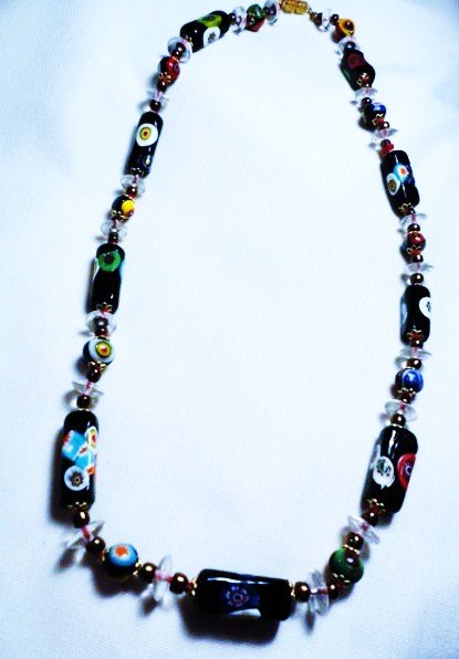 ART GLASS NECKLACE: ART GLASS NECKLACE