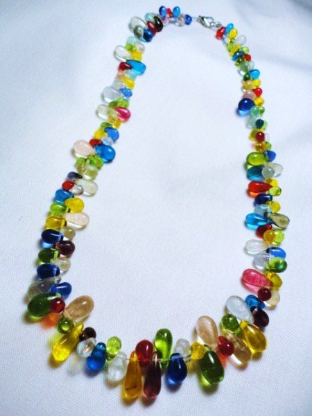 ART GLASS NECKLACE: ART GLASS NECKLACE