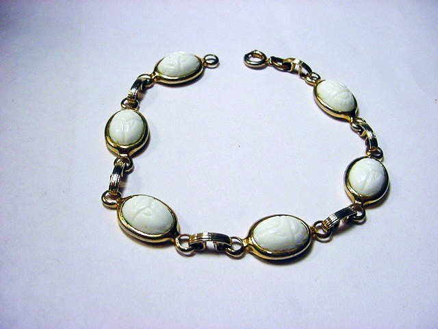 VINTAGE WHITE SCARAB BRACELET: VINTAGE WHITE SCARAB BRACELET