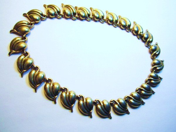 VINTAGE TRIFARI NECKLACE: VINTAGE TRIFARI NECKLACE