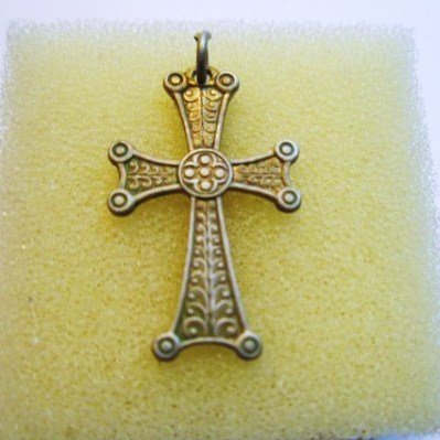UNUSUAL CROSS: UNUSUAL CROSS