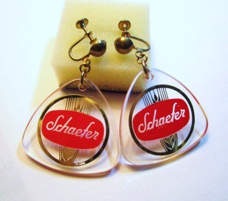 VINTAGE SCHAEFER BEER EARRINGS: VINTAGE SCHAEFER BEER EARRINGS