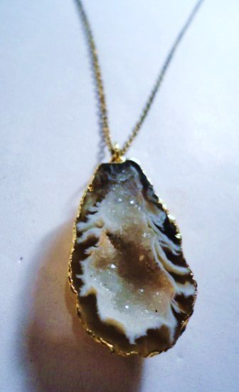 GOLD PLATED GEOD NECKLACE: GOLD PLATED GEOD NECKLACE