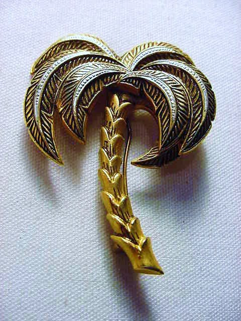 VINTAGE SPAIN PALM TREE PIN: VINTAGE SPAIN PALM TREE PIN