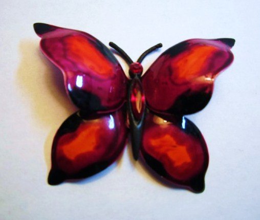 VINTAGE ENAMEL BUTTERFLY PIN: VINTAGE ENAMEL BUTTERFLY PIN