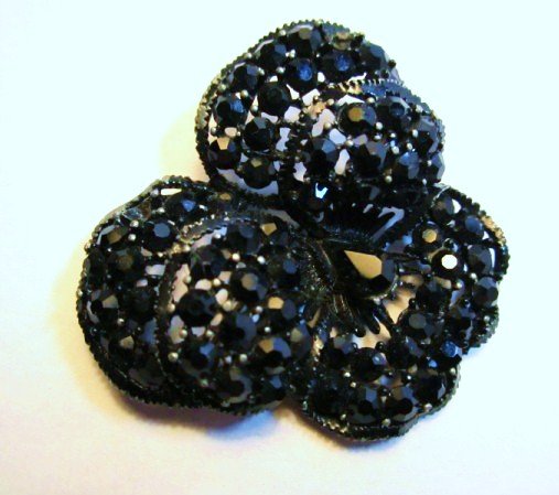 VINTAGE WEISS PIN: VINTAGE WEISS PIN