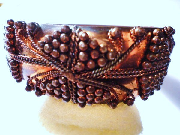 UNUSUAL BRACELET: UNUSUAL BRACELET