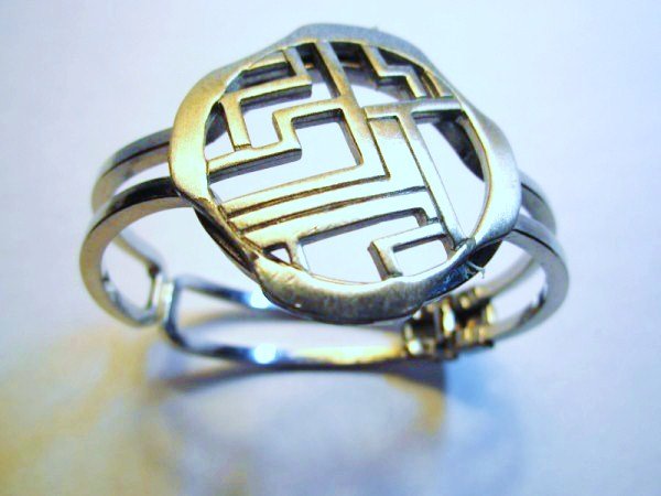 SIGNED MODERNIST BRACELET: SIGNED MODERNIST BRACELET