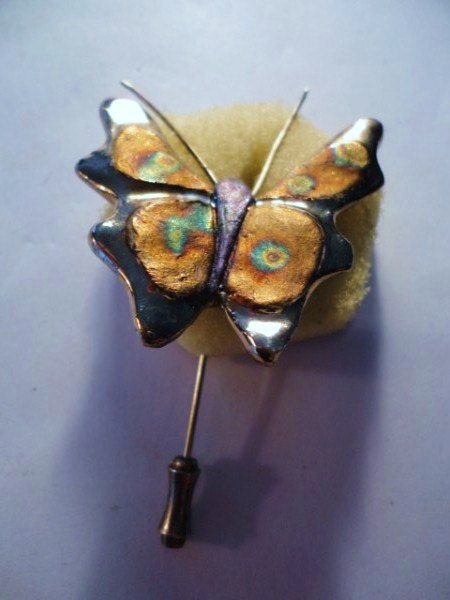 BEAUTIFUL BUTTERFLY STICKPIN: BEAUTIFUL BUTTERFLY STICKPIN