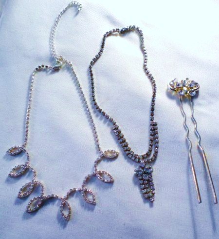 RHINESTONE JEWELRY LOT: RHINESTONE JEWELRY LOT