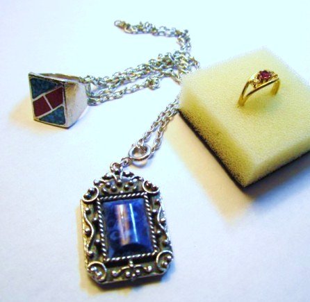 JEWELRY LOT: JEWELRY LOT