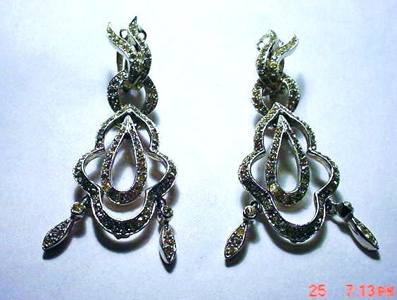 VINTAGE DANGLE EARRINGS: VINTAGE DANGLE EARRINGS
