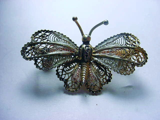 VINTAGE ITALY SILVER FILIGREE BUTTERFLY PIN: VINTAGE ITALY SILVER FILIGREE BUTTERFLY PIN