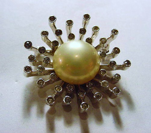 VINTAGE PENINO DESIGNER PIN: VINTAGE PENINO DESIGNER PIN