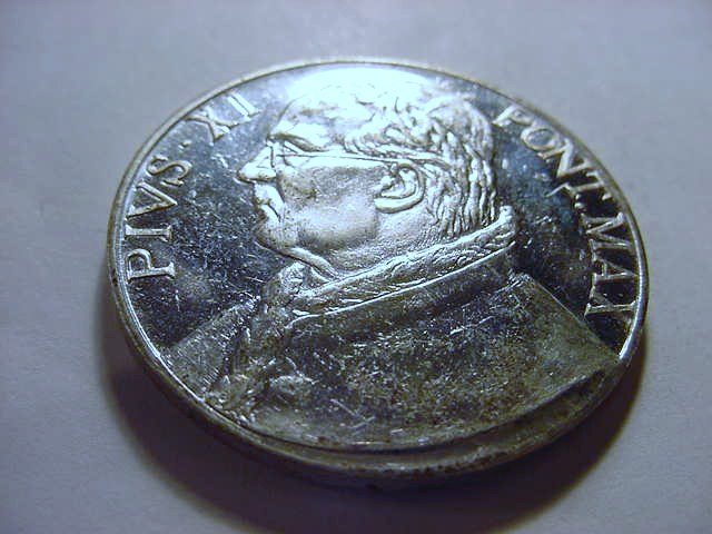 POPE PIUS XI VATICAN MEDAL: POPE PIUS XI VATICAN MEDAL