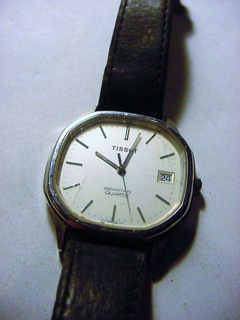 TISSOT SEASTAR QUARTZ WATCH NEEDS BATTERY: TISSOT SEASTAR QUARTZ WATCH NEEDS BATTERY