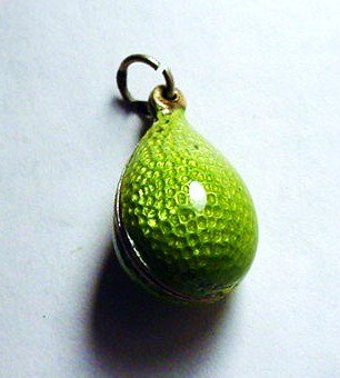 VINTAGE RUSSIAN ENAMEL SILVER EGG PENDANT: VINTAGE RUSSIAN ENAMEL SILVER EGG PENDANT