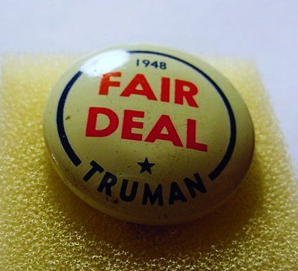 1948 TRUMAN CAMPAIGN BUTTON: 1948 TRUMAN CAMPAIGN BUTTON