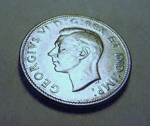 1947 CANADA 25 CENTS MAPLE LEAF: 1947 CANADA 25 CENTS MAPLE LEAF
