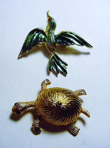 JEWELRY LOT: JEWELRY LOT