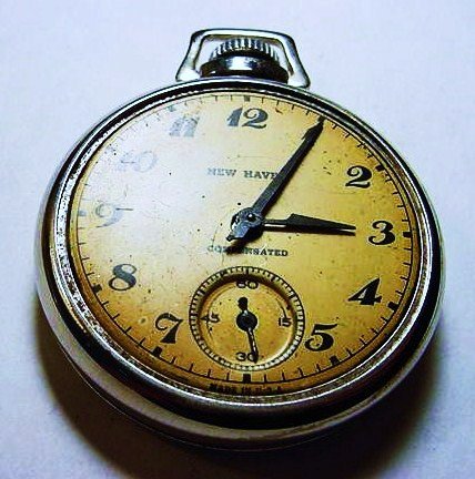 NEW HAVEN POCKET WATCH WORKS NEEDS GLASS: NEW HAVEN POCKET WATCH WORKS NEEDS GLASS
