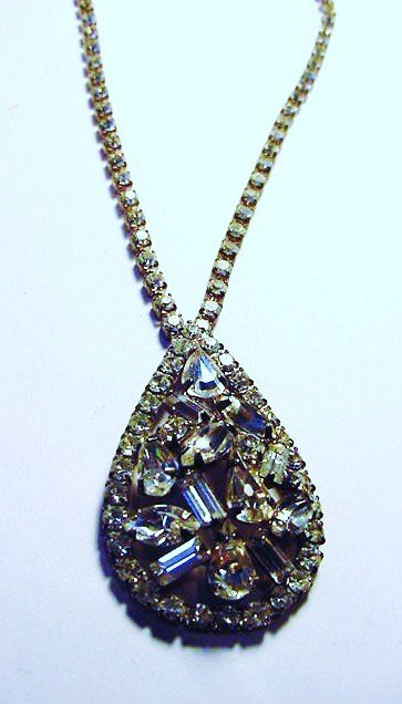 VINTAGE RHINESTONE NECKLACE: VINTAGE RHINESTONE NECKLACE
