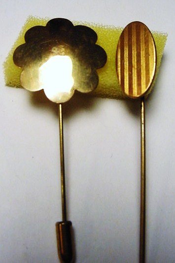 [2] VINTAGE STICK PINS: [2] VINTAGE STICK PINS