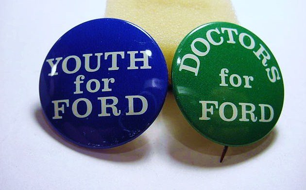 [2] FORD CAMPAIGN BUTTONS: [2] FORD CAMPAIGN BUTTONS
