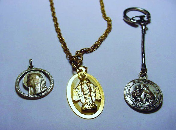 RELIGIOUS LOT: RELIGIOUS LOT