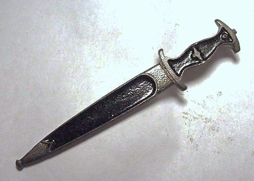 GERMAN DAGGER PIN: GERMAN DAGGER PIN