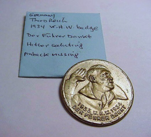 1934 NAZI GERMAN HITLER MEDAL MISSING PIN: 1934 NAZI GERMAN HITLER MEDAL MISSING PIN