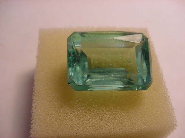 62 CARAT BLUE TOPAZ: 62 CARAT BLUE TOPAZ