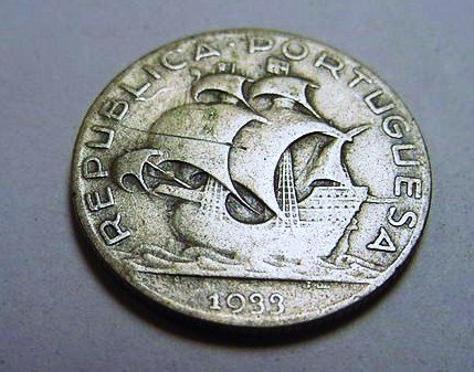 1933 PORTUGAL 2.5 ESCUDOS SILVER COIN: 1933 PORTUGAL 2.5 ESCUDOS SILVER COIN