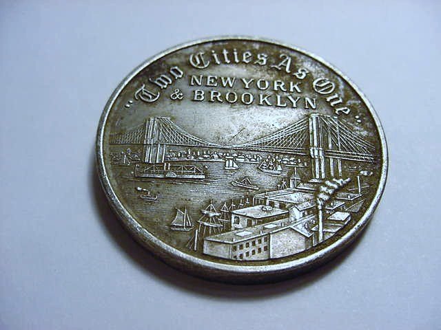 BROOKLYN BRIDGE MEDAL: BROOKLYN BRIDGE MEDAL