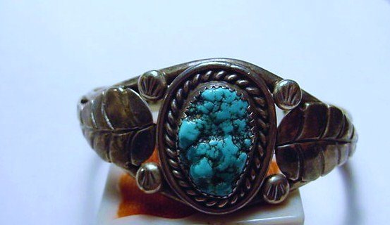 MARY CLAW NAVAJO SILVER TURQUOISE BRACELET: MARY CLAW NAVAJO SILVER TURQUOISE BRACELET