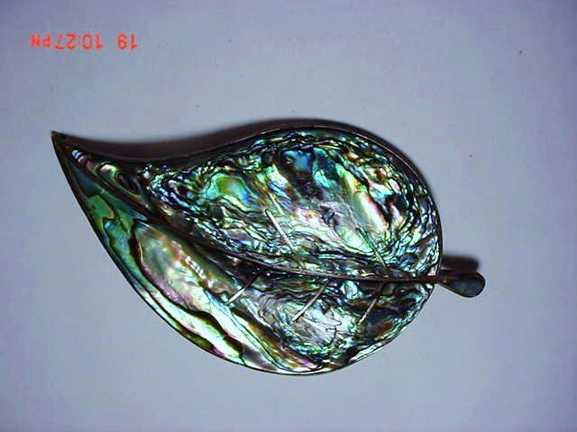 VINTAGE TAXCO STERLING ABALONE LEAF PIN: VINTAGE TAXCO STERLING ABALONE LEAF PIN