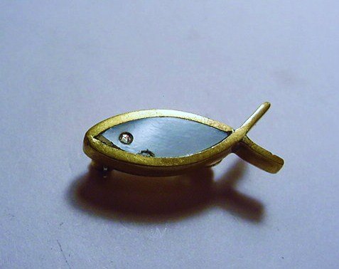 LOS CASTILLO FISH PIN: LOS CASTILLO FISH PIN