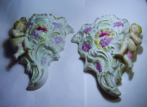 VINTAGE CHERUB HAND PAINTED WALL POCKETS: VINTAGE CHERUB HAND PAINTED WALL POCKETS