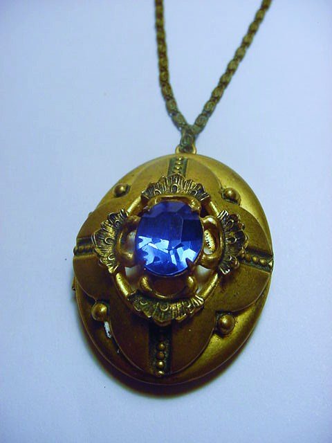 ART DECO LOCKET: ART DECO LOCKET