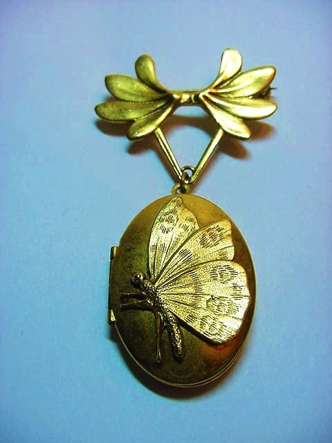 VINTAGE LOCKET: VINTAGE LOCKET