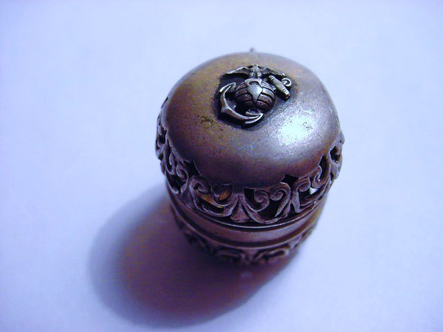 WWII STERLING MARINES THIMBLE CASE: WWII STERLING MARINES THIMBLE CASE