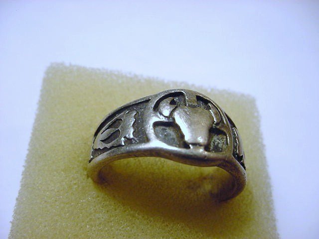 SIGNED NAVAJO SILVER RING SIZE 10: SIGNED NAVAJO SILVER RING SIZE 10