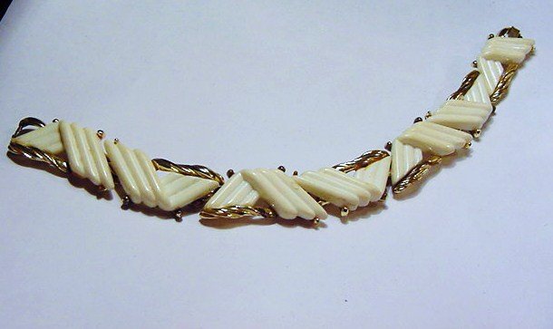 VINTAGE BSK BRACELET: VINTAGE BSK BRACELET