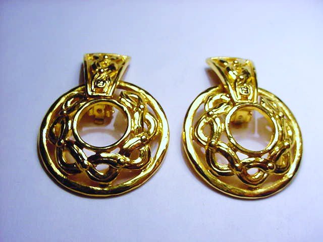 VINTAGE FENDI EARRINGS: VINTAGE FENDI EARRINGS
