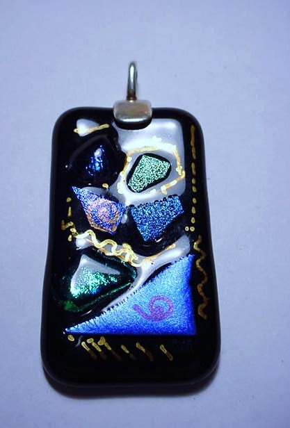 VINTAGE ART GLASS PENDANT: VINTAGE ART GLASS PENDANT