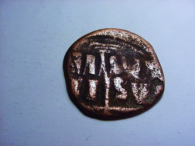 BYZANTINE 1/2 FOLLIS: BYZANTINE 1/2 FOLLIS