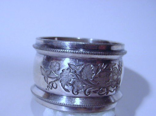 VICTORIAN NAPKIN RING: VICTORIAN NAPKIN RING