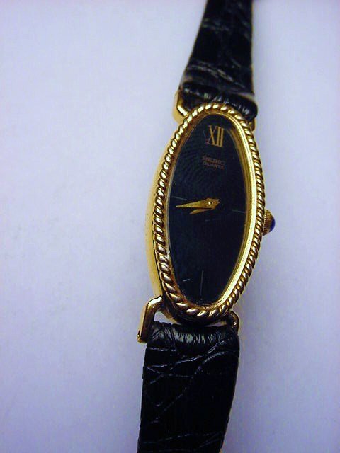 LADIES SEIKO WATCH NEEDS BATTERY: LADIES SEIKO WATCH NEEDS BATTERY